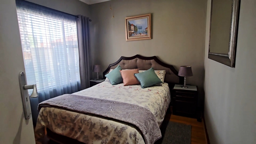 2 Bedroom Property for Sale in Heuwelsig Free State